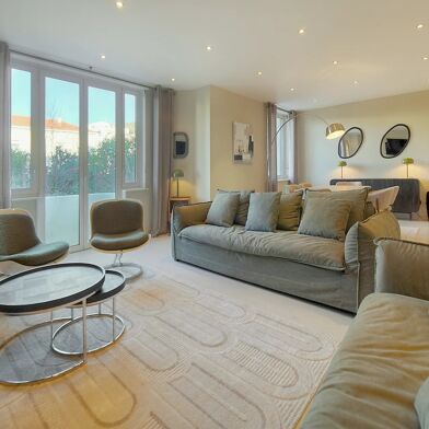 Appartement 4 pièces 6300 €