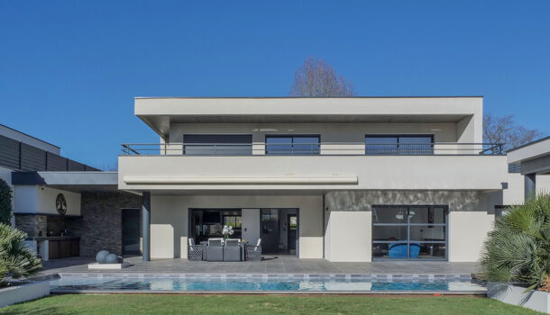 Villa / Maison 8 pièces  à vendre Pau 64000