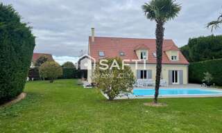 Maison 9 Pièces 256 m² à vendre à Aigremont (78240)