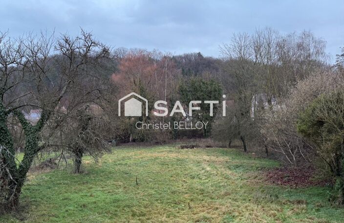 Immeuble composé de 2 appartements et une celleule commerciale. — photo 2