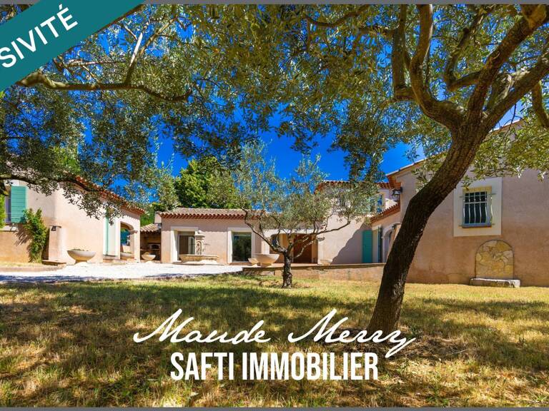 Propriété au charme Provençal - villa individuelle de 160 m2 habitable - 4 chambres dont une suite parentale de plain-pied - dépendance de 12 m2 (non comprise dans la surface habitable indiquée) - piscine chauffée - double garage de 32 m2 et abri voiture - terrain de près de 2000 m2 — photo 1