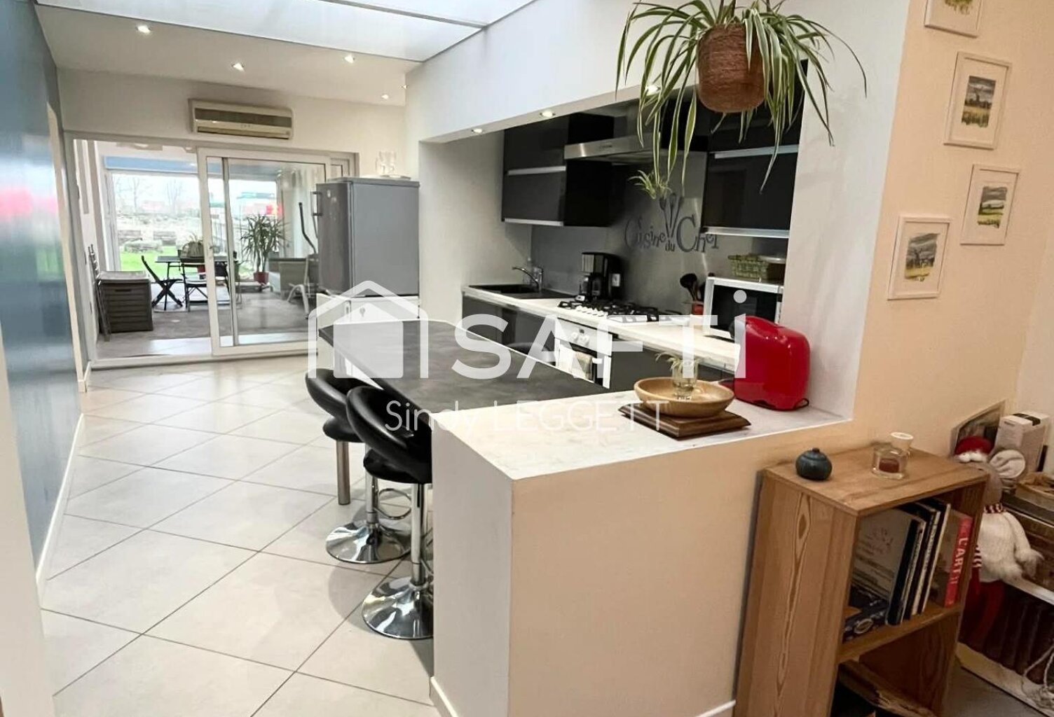 SPACIEUSE MAISON DE 201 M² SUR HONDSCHOOTE AVEC JARDIN — photo 1