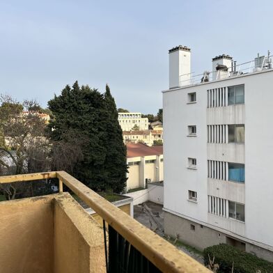 Appartement 3 pièces 970 €