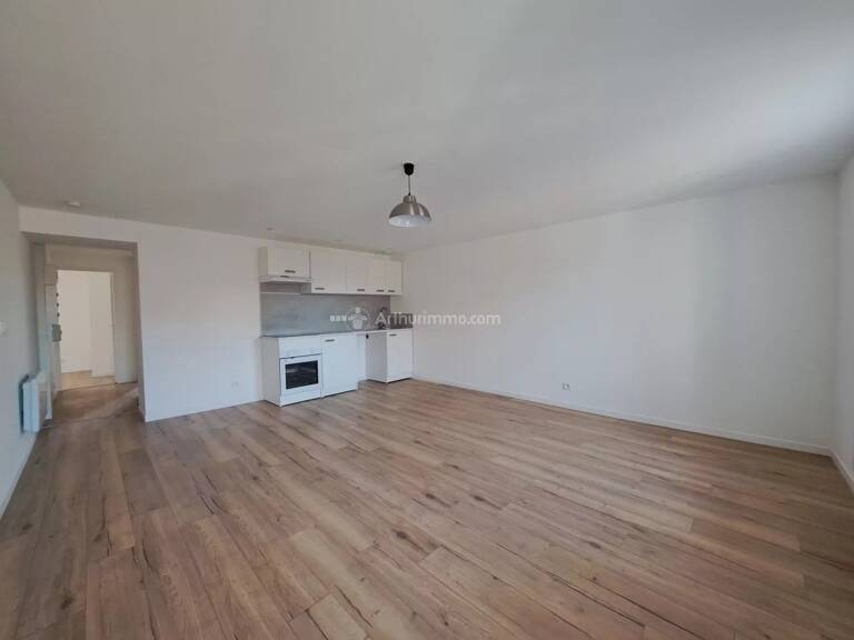 Appt T3 neuf avec garage ouvert — photo 1