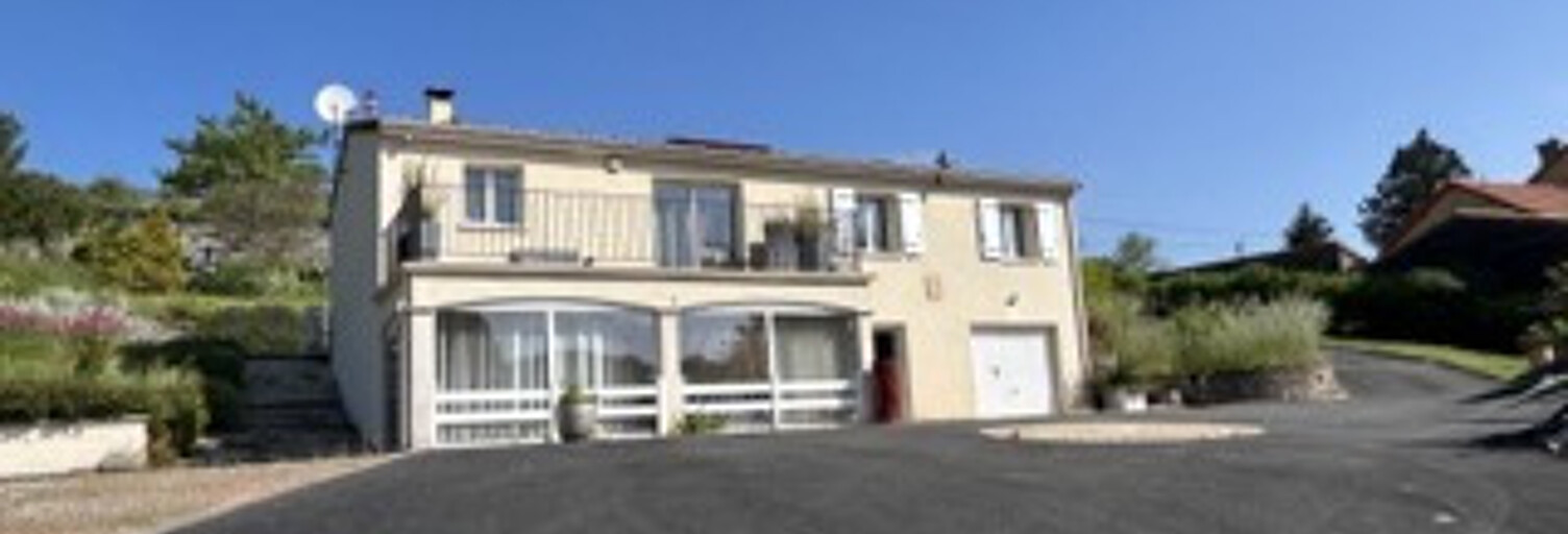 Maison 6 Pièces 104 m² à vendre à Nanteuil-en-Vallée (16700)