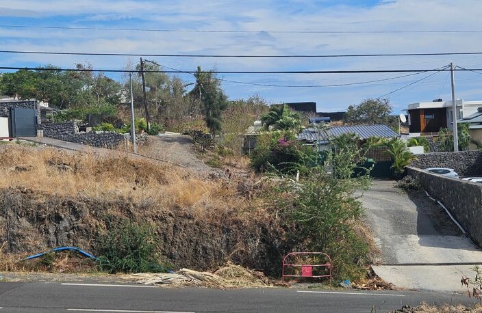 Vente terrain   Les Trois-Bassins (97426) — photo 2