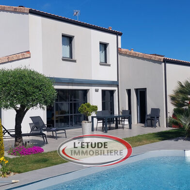 Maison 7 pièces 492000 €
