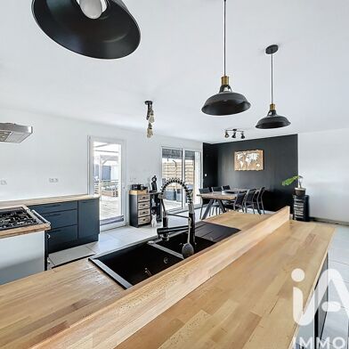 Maison 4 pièces 305000 €