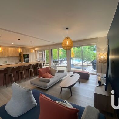 Maison 8 pièces 598900 €