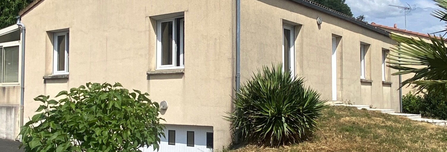 Maison 6 Pièces 120 m² à vendre à Les Herbiers (85500)