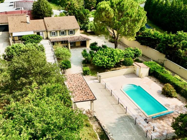 Villa piscine 5000 m2 + appartement — photo 1