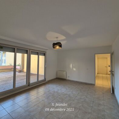 Appartement 3 pièces 1652 €