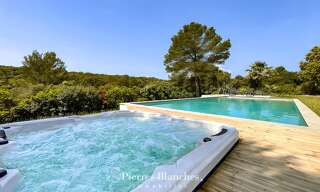 Maison 5 Pièces 300 m² à vendre à Nîmes (30900)