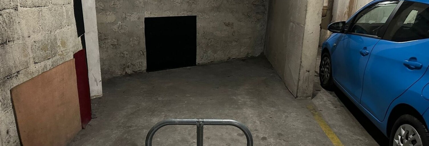 Garage  12 m² à vendre à Paris 15 (75015)