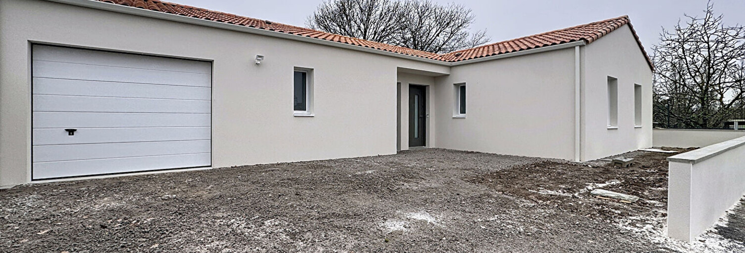 Maison 5 Pièces 103 m² à louer à Treize-Septiers (85600)