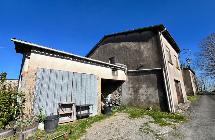 Maisons de village avec dépendances et terrain constructible — photo 5