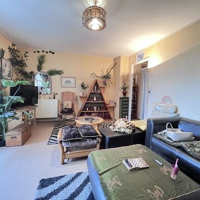 Appartement 4 pièces 77420 €