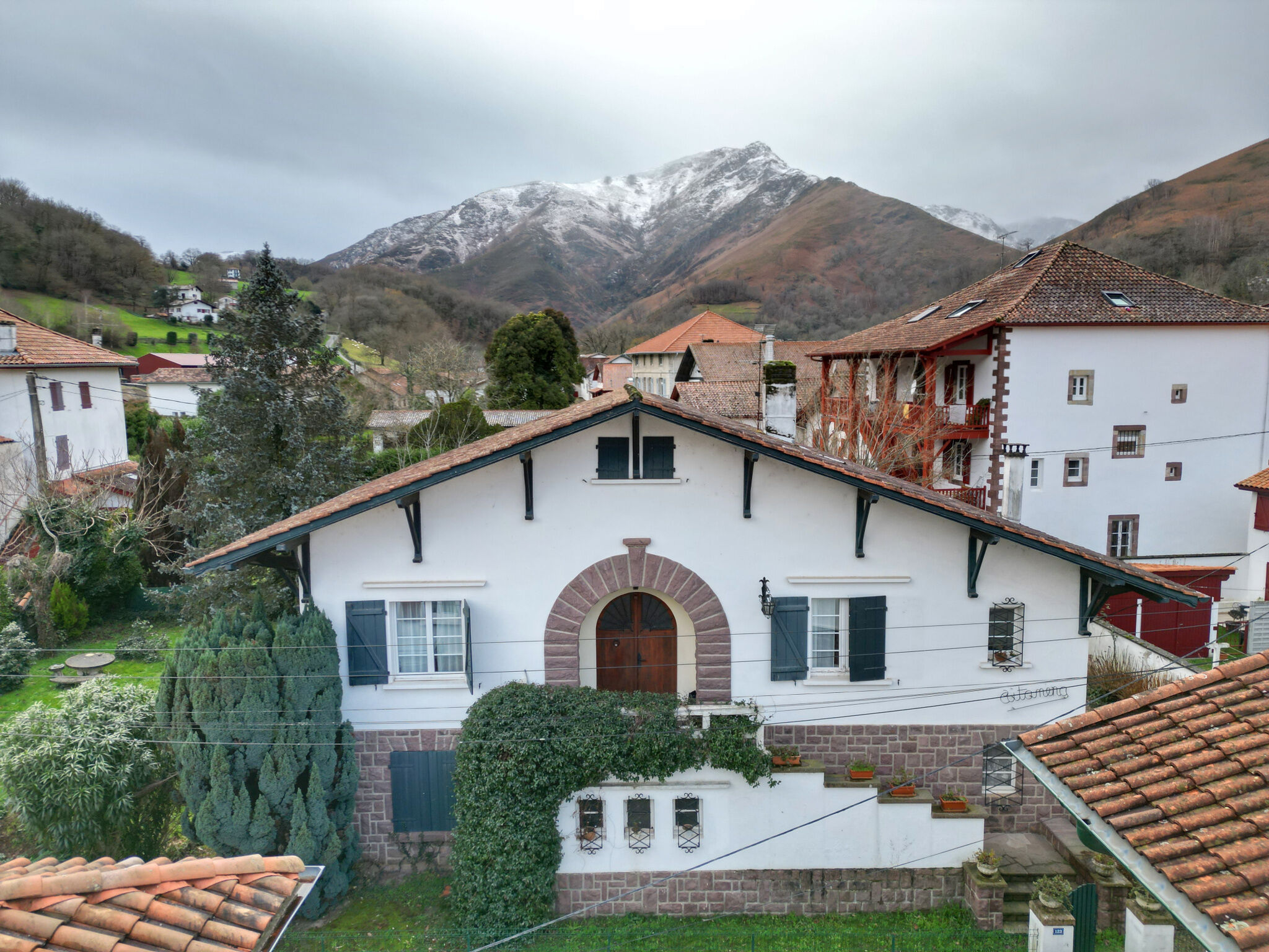 Villa / Maison  T10 à vendre Saint-Étienne-de-Baïgorry 64430