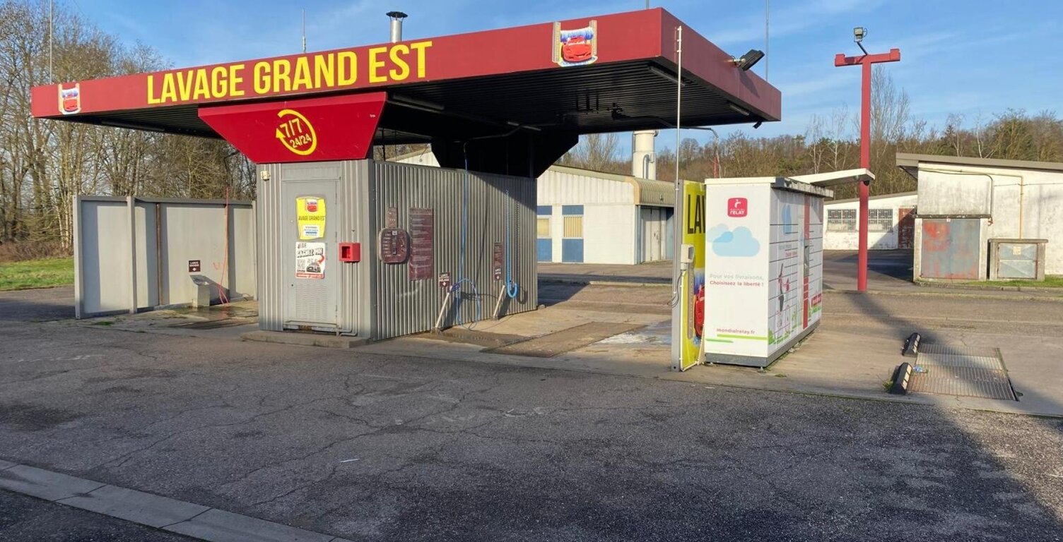 tres proche de tout commerces et sur un axe tres passant — photo 1