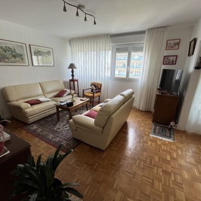 Appartement 4 pièces 140400 €