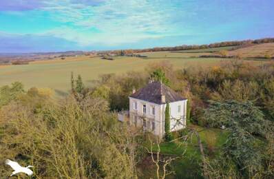 Manoir de 6 pièces principales — photo du bien