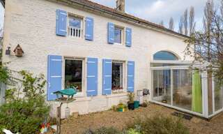 Maison 9 Pièces 272 m² à vendre à Jarnac-Champagne (17520)