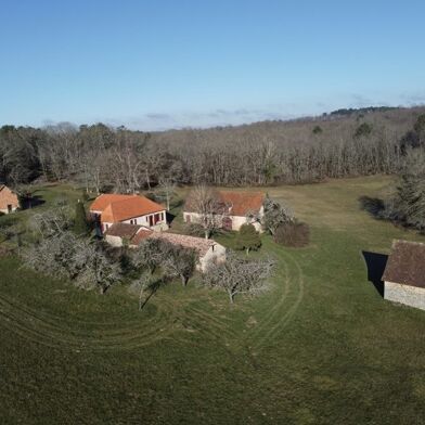 Maison 5 pièces 251904 €