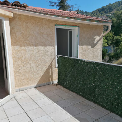 Appartement 2 pièces 828 €