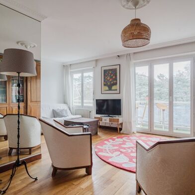 Appartement 5 pièces 384345 €