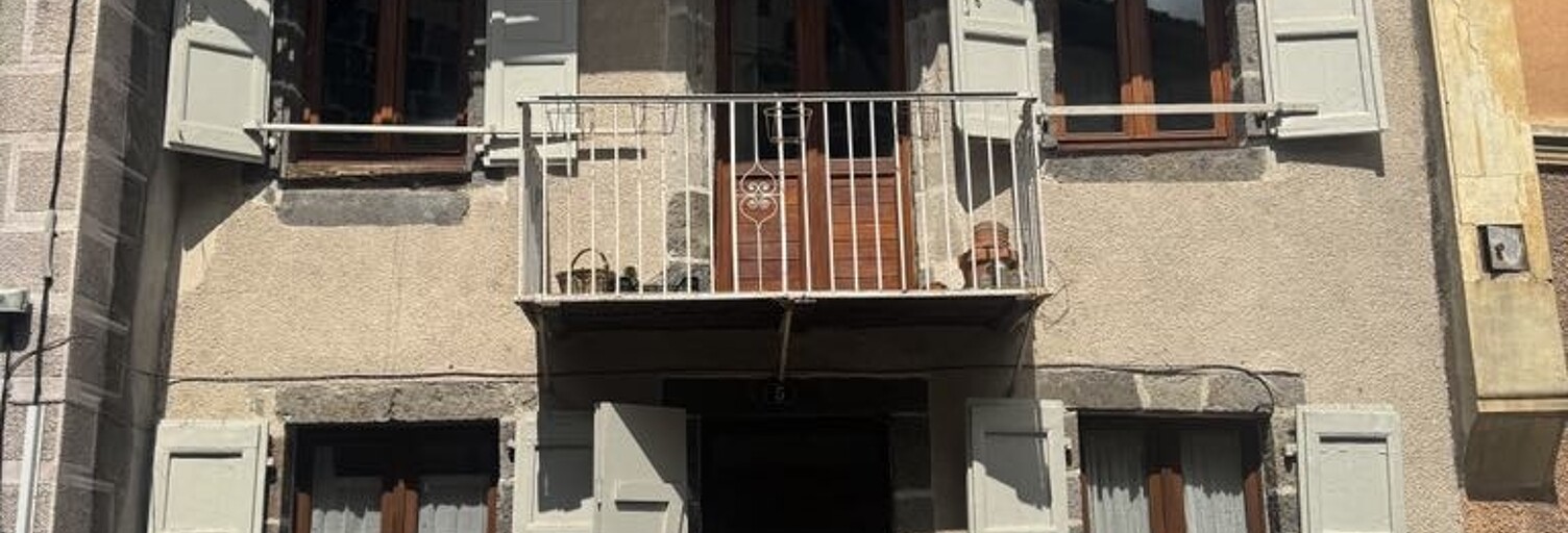 Maison 4 Pièces 82 m² à vendre à Vic-sur-Cère (15800)