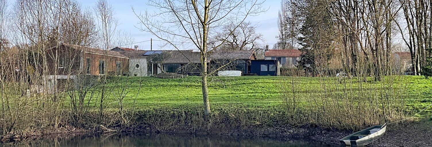 Maison 8 Pièces 179 m² à vendre à Saint-Maixent-de-Beugné (79160)