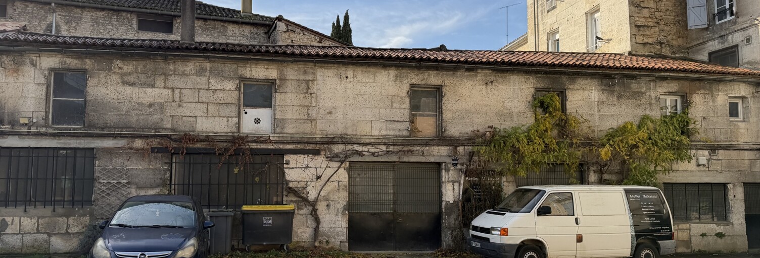 Immeuble  250 m² à vendre à Angoulême (16000)