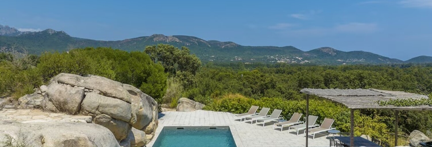 Maison 4 Pièces 180 m² à vendre à Zonza (20144)