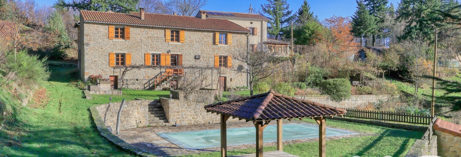 Maison 6 Pièces 214 m² à vendre à Saint-Jean-Chambre (07240)