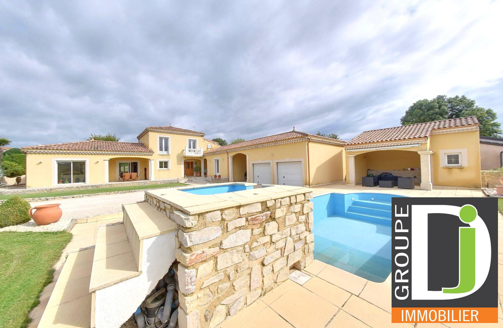 Villa / Maison  T5 à vendre Portes-lès-Valence 26800