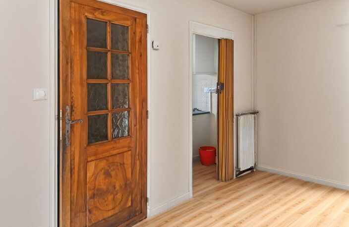Maison de ville 68 m² – Centre de Laragne –jardin non attenant /garage / cave — photo 3