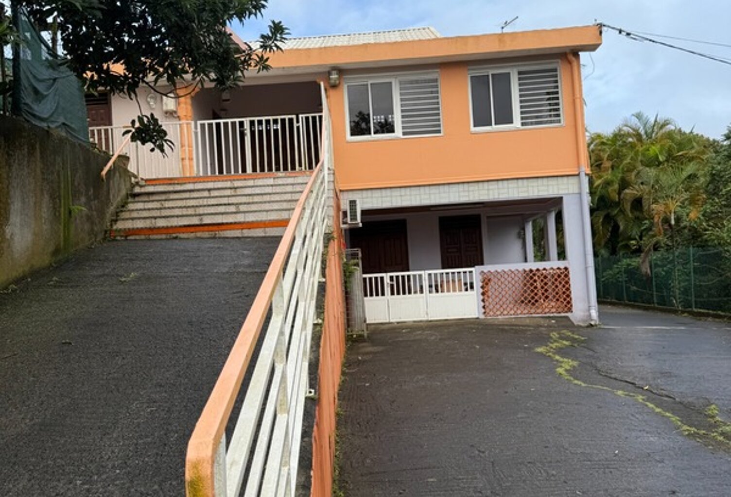 Idéal Investisseur – Ensemble Immobilier de 3 appartements (T6 – T3 loué – T2) Sainte-Luce — photo 1
