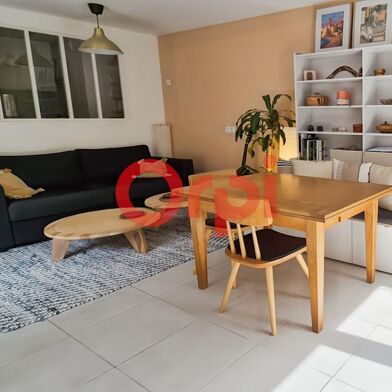 Appartement 3 pièces 1125 €