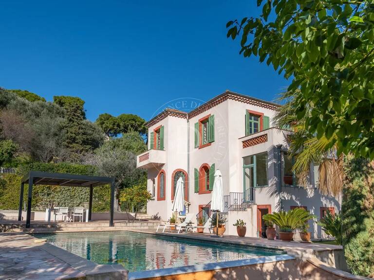 Villa de charme avec piscine et terrain plat — photo 1