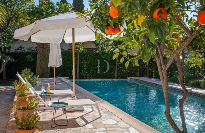 Villa de charme avec piscine et terrain plat — photo 2