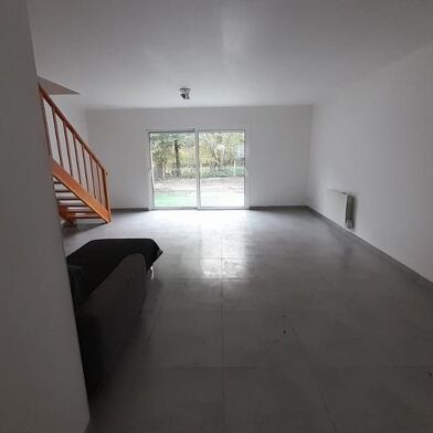 Maison 3 pièces 990 €