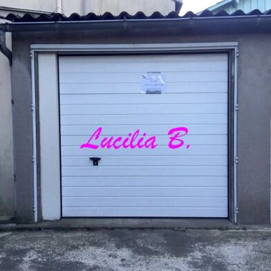 Garage  65 €