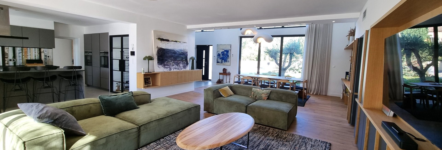 Maison 9 Pièces 285 m² à louer à Saint-Clément-de-Rivière (34980)