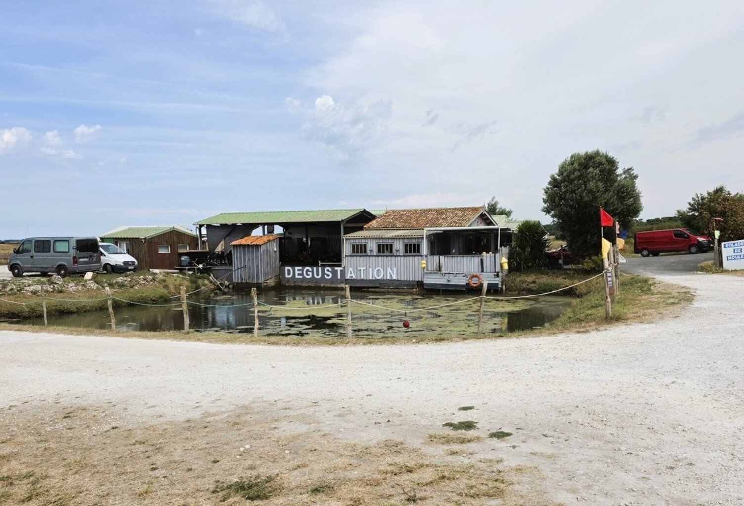 ILE D'OLÉRON emplac N°1, AV Murs 321m², marais 1,2ha et Fonds aquacole de production & dégustation de fruits de mer — photo 1