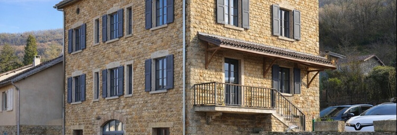 Immeuble  371 m² à vendre à Poleymieux-au-Mont-d'Or (69250)