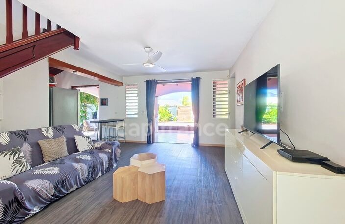 Dpt Guadeloupe (971), à vendre SAINT-FRANCOIS, villa 3 suites avec piscine et jacuzzi — photo 4