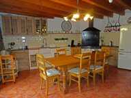 Dpt Pyrénées Orientales (66), à vendre JUJOLS maison en pierres rénovée 4 pièces 128 m² terrasse, cave — photo 3