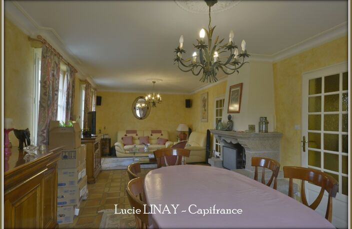 Proximité Laval, maison familiale en très bon état sur grand terrain — photo 2
