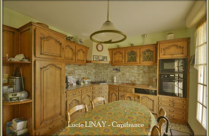 Proximité Laval, maison familiale en très bon état sur grand terrain — photo 4