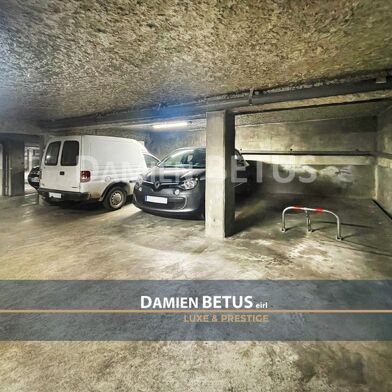 Garage  48500 €